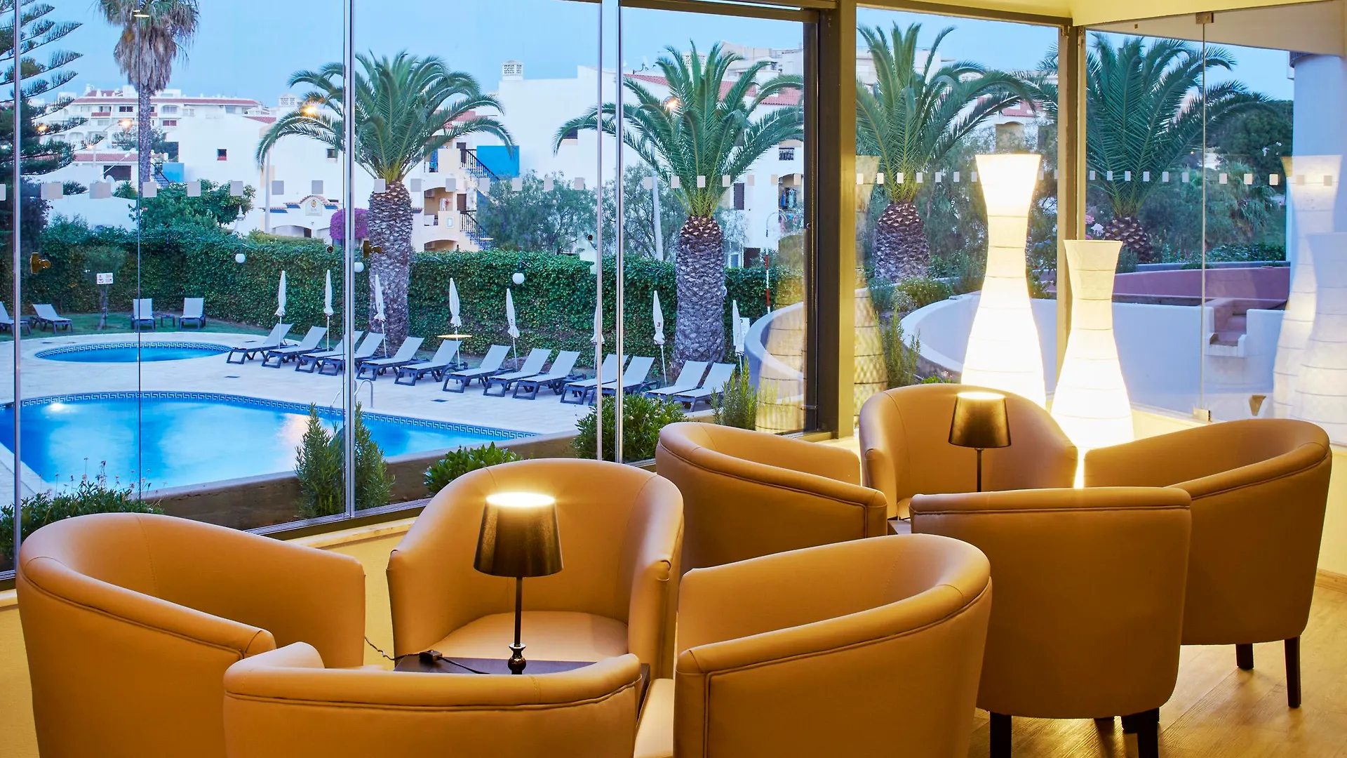 Luna Clube Oceano Albufeira 3*,